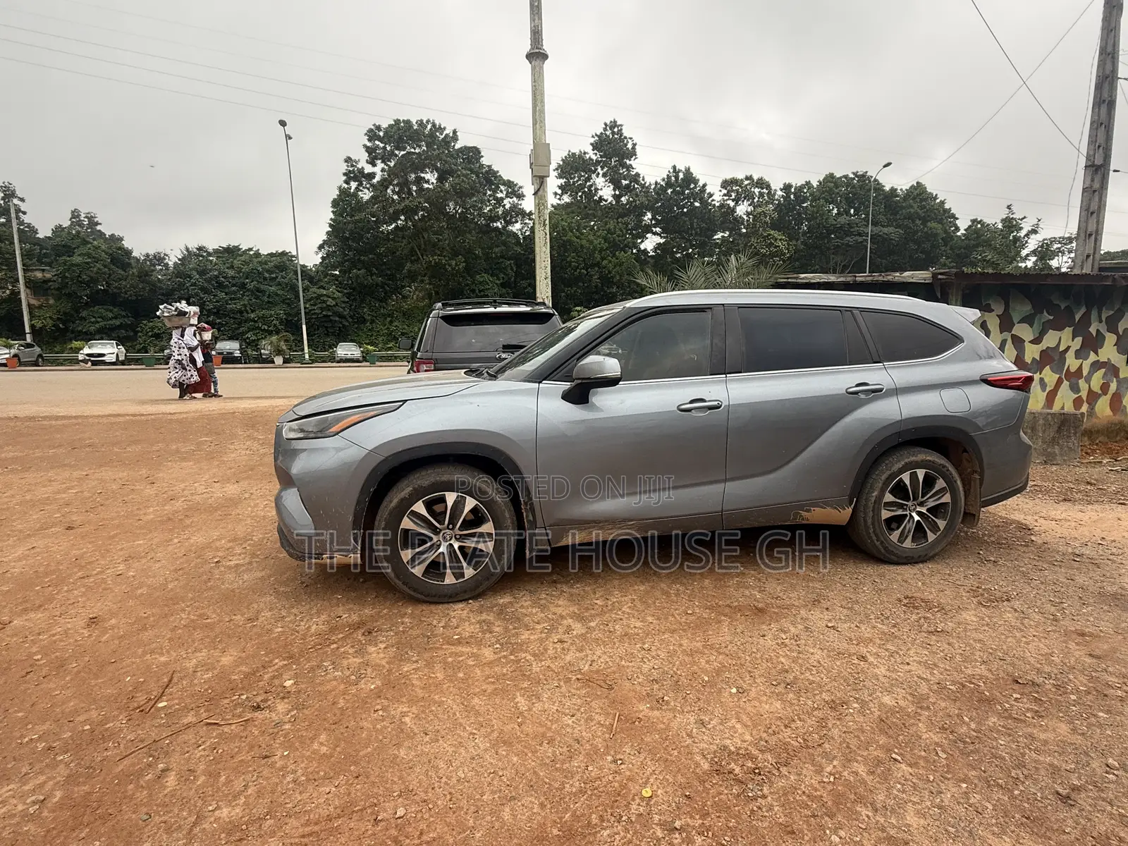 Toyota Highlander XLE 2022 Gray
