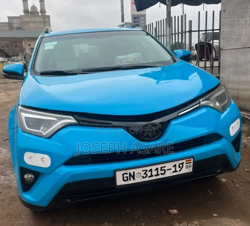 Toyota RAV4 2017 Blue