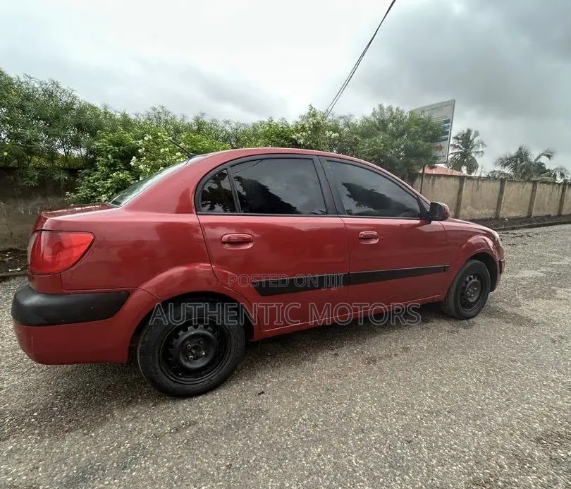 Kia Rio 2010 Red