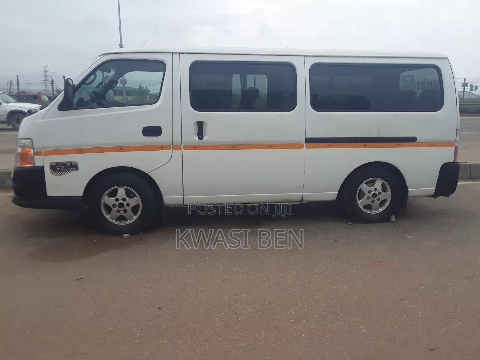 Nissan Caravan (Urvan) 2004 White