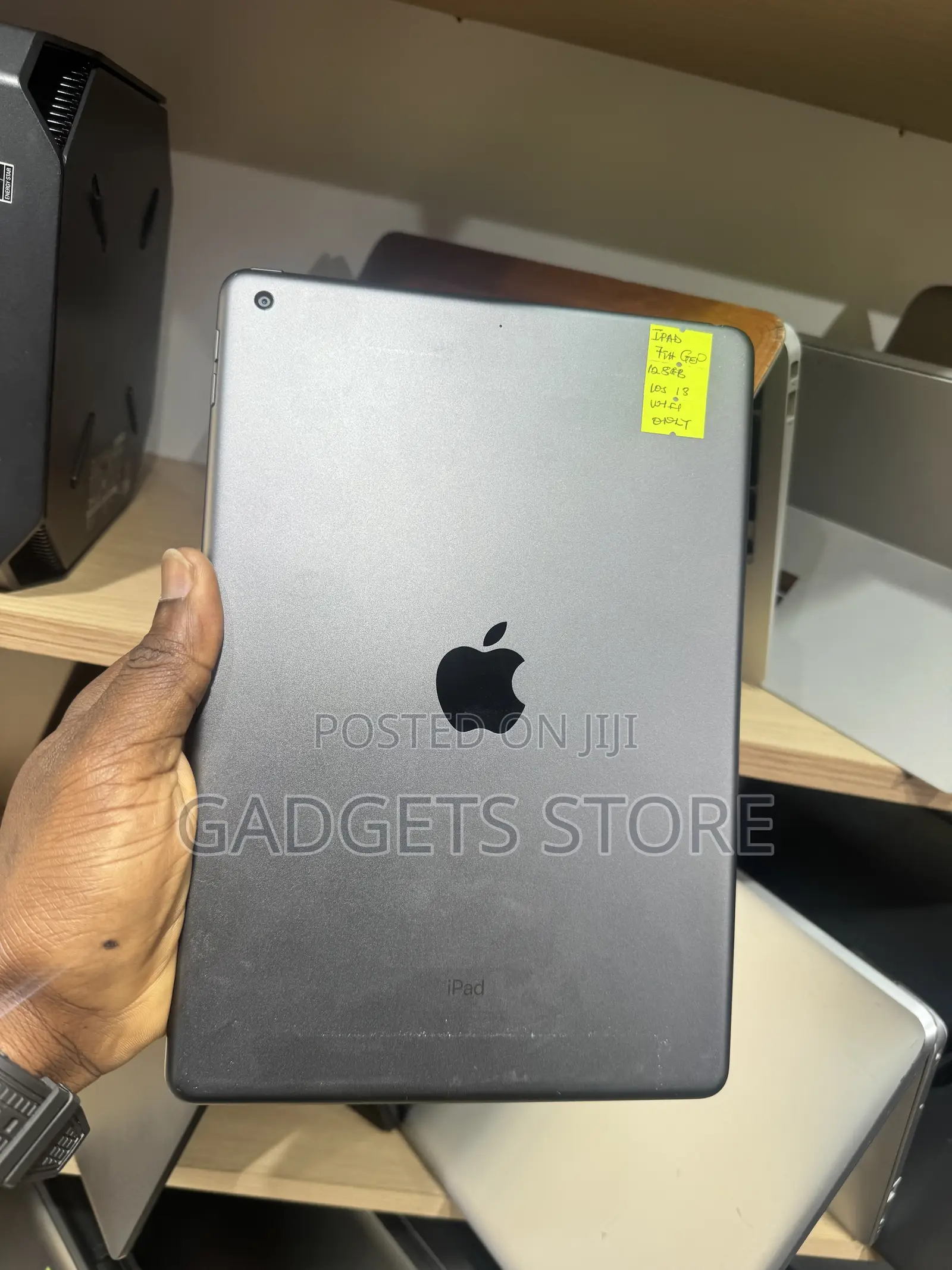 Apple iPad 9.7 128 GB Gray