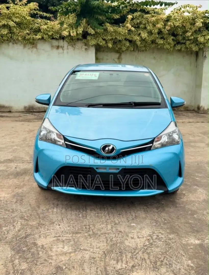 Toyota Vitz 1.3 FWD 5dr 2015 Blue