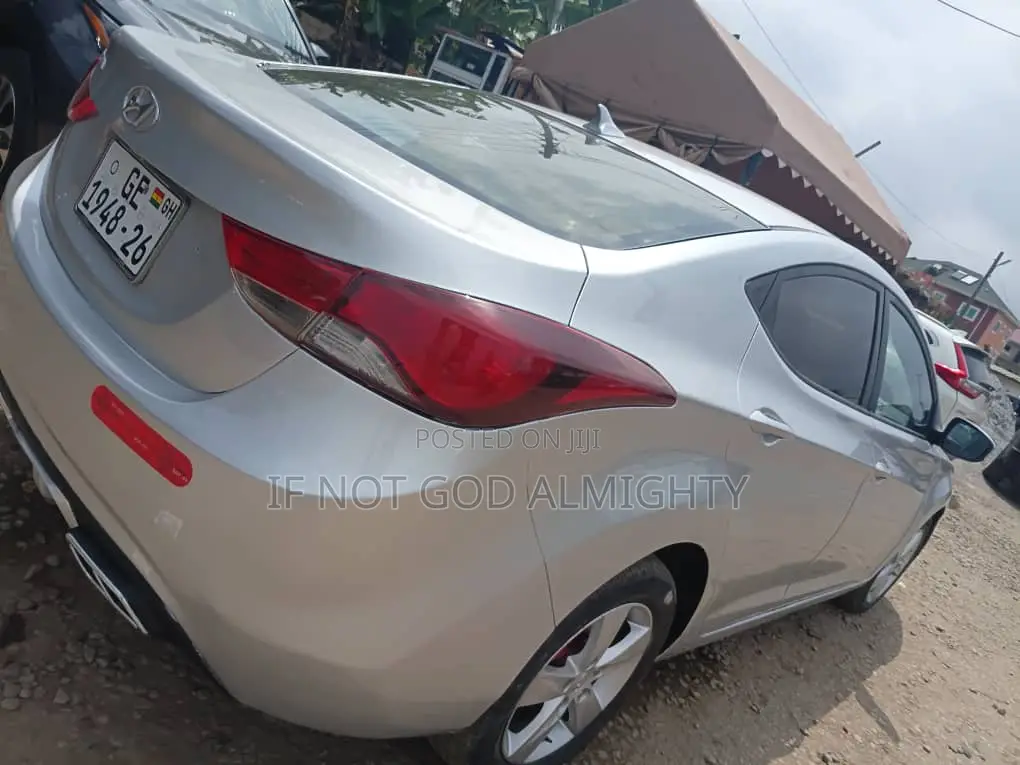 Hyundai Elantra 2014 Silver