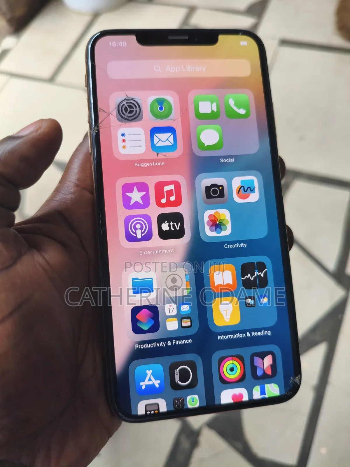 Apple iPhone XR 64 GB Gold