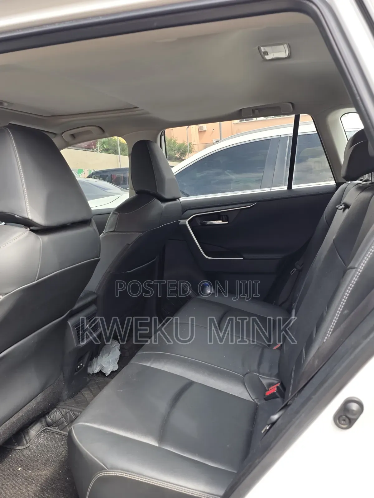 Toyota RAV4 2023 White