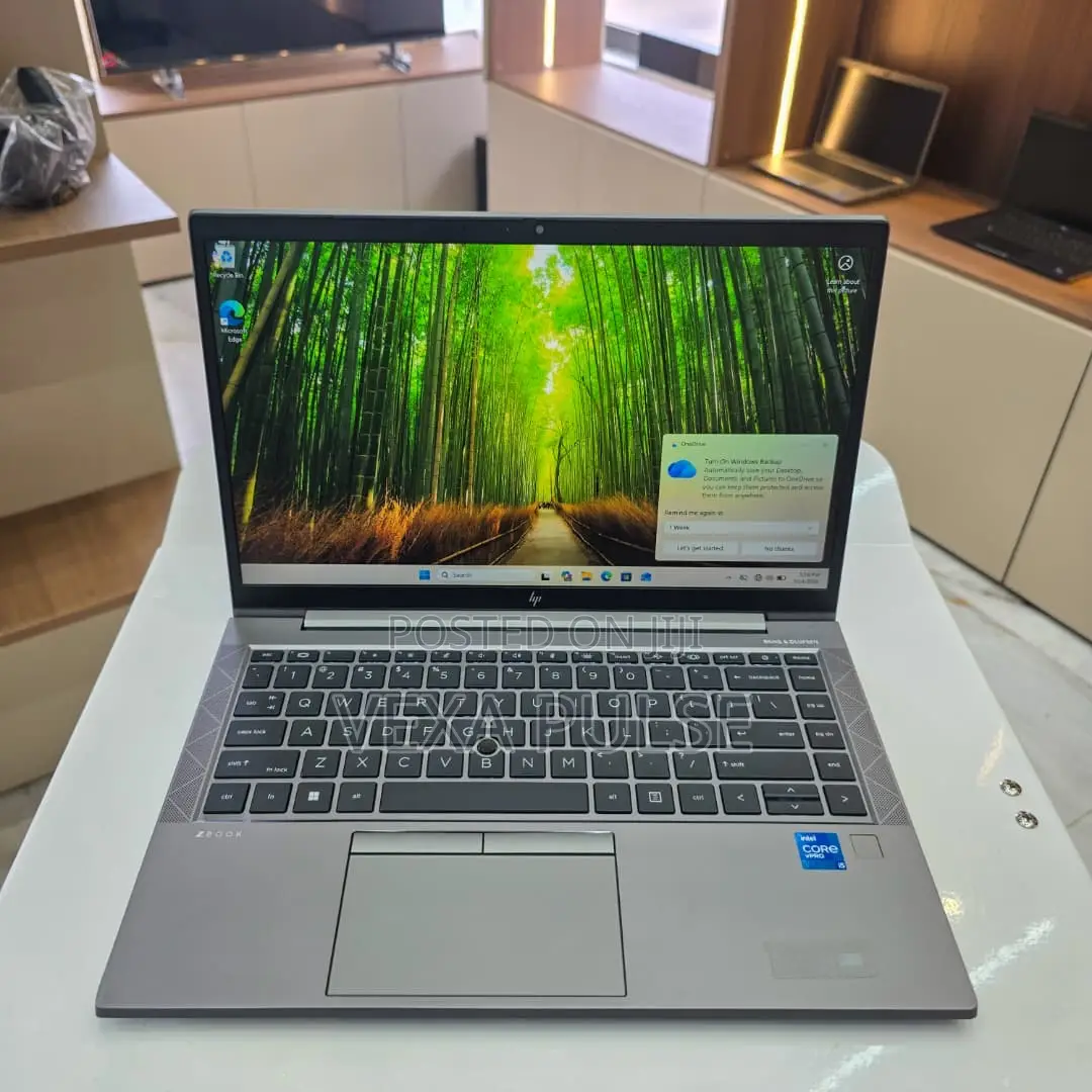 Laptop HP ZBook Firefly G8 16GB Intel Core i5 SSD 256GB