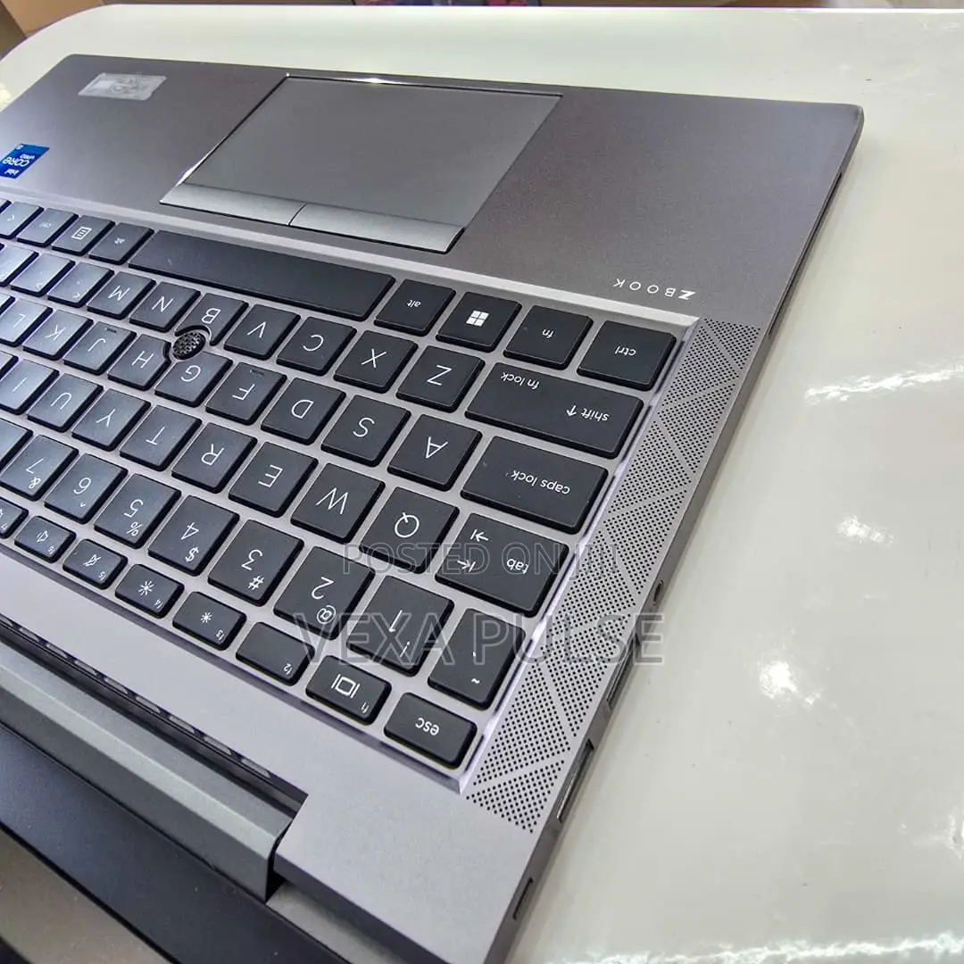 Laptop HP ZBook Firefly G8 16GB Intel Core i5 SSD 256GB