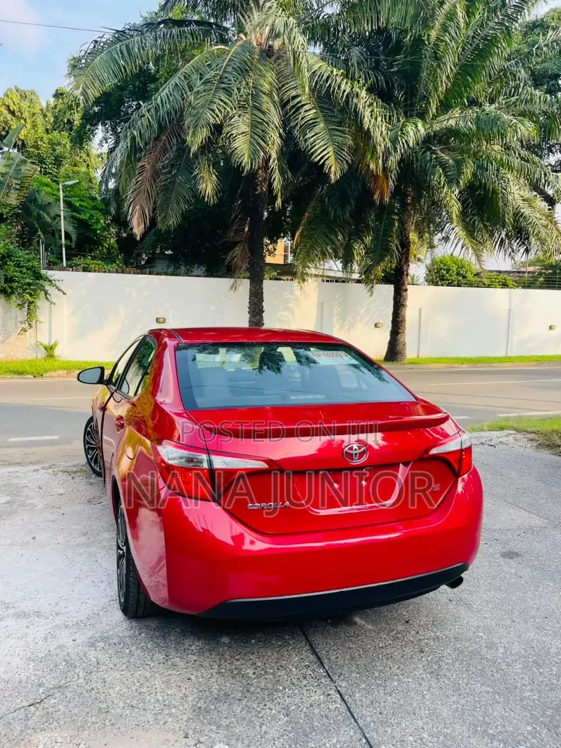 Toyota Corolla 2016 Red