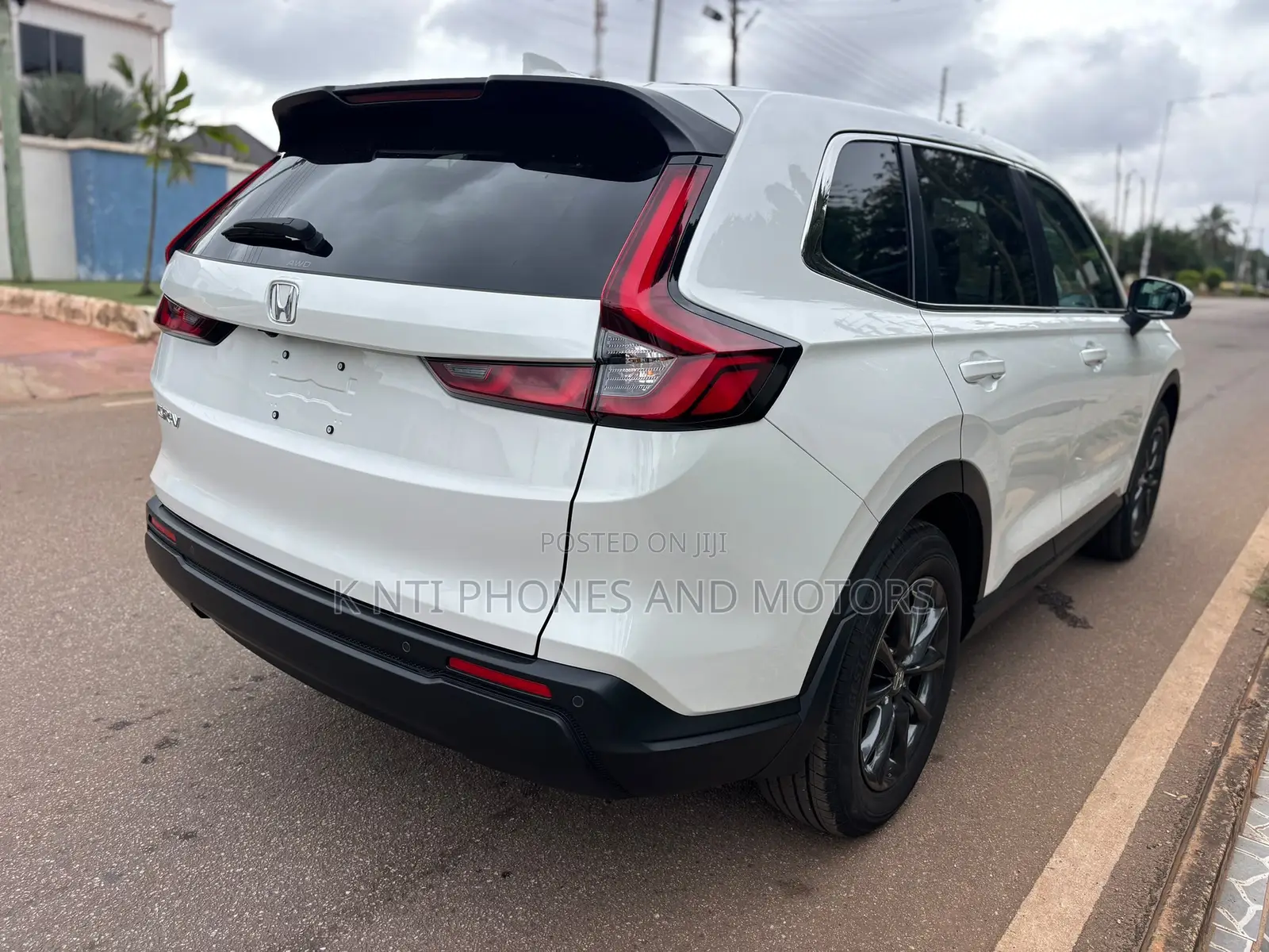 Honda CR-V Sport Touring Hybrid AWD 2026 White