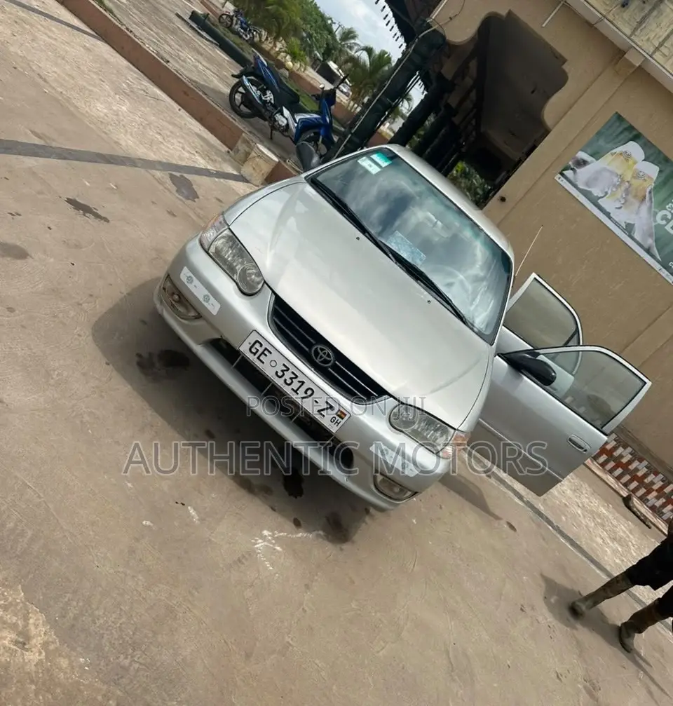 Toyota Corolla 1.6 Sedan 2002 Ivory