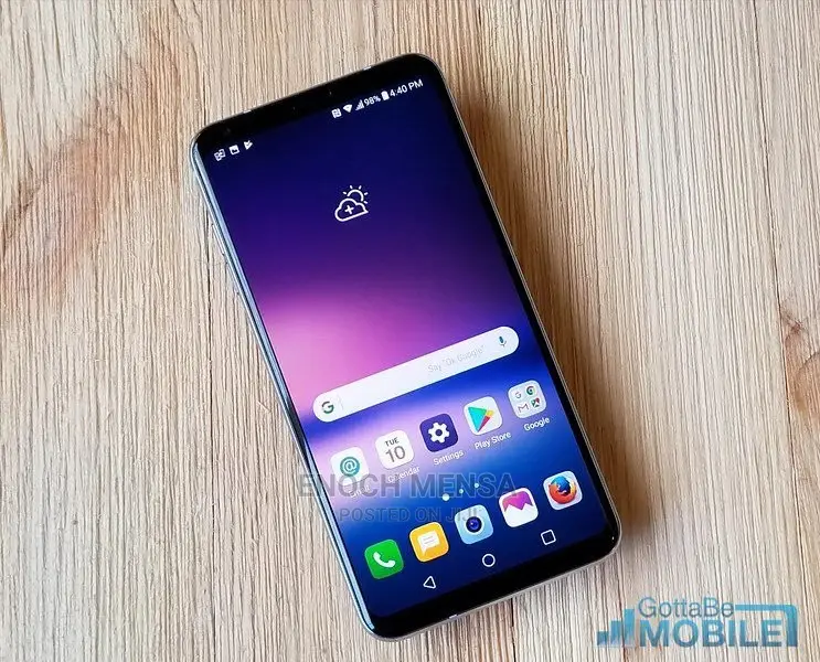 New LG V30 64 GB Black