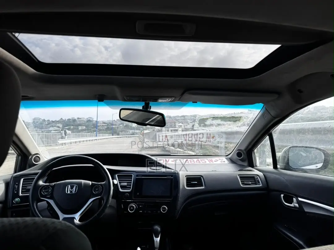 Honda Civic LX 4dr Sedan (1.8L 4cyl CVT) 2014 Silver