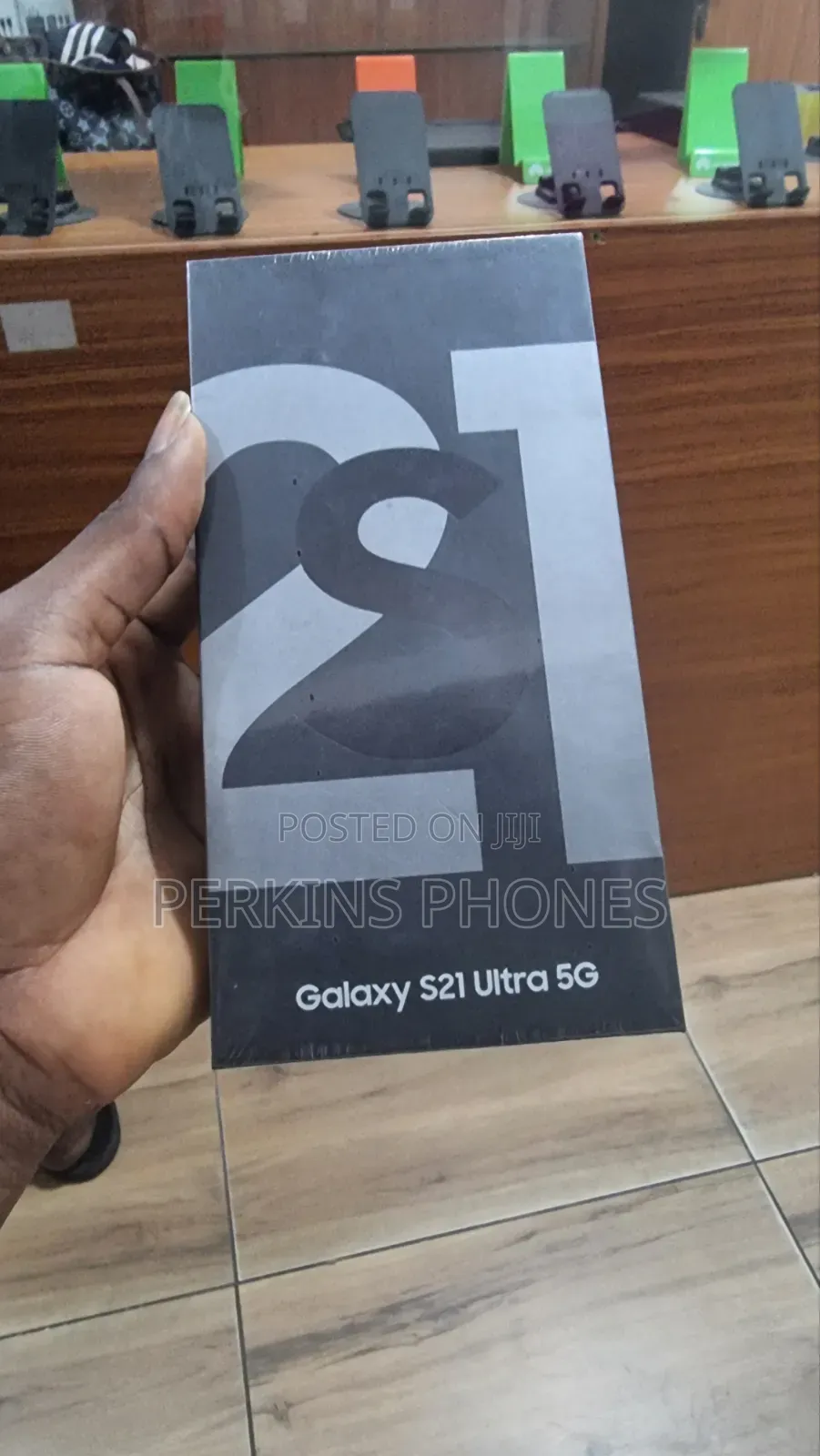 New Samsung Galaxy S21 5G 128 GB Gold