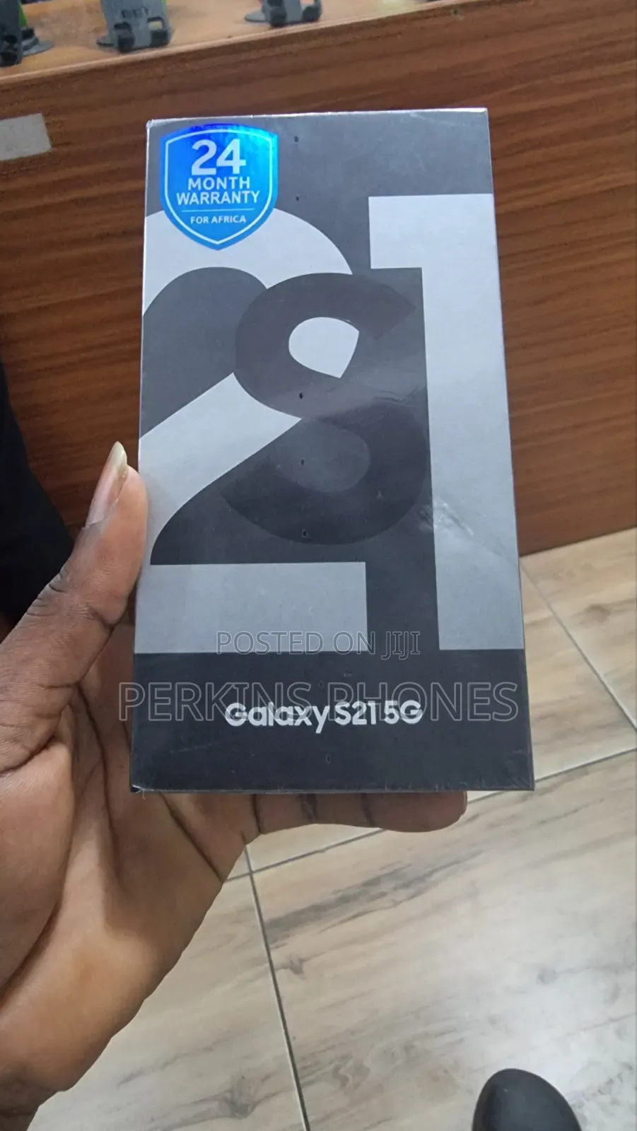 New Samsung Galaxy S21 5G 128 GB Gold
