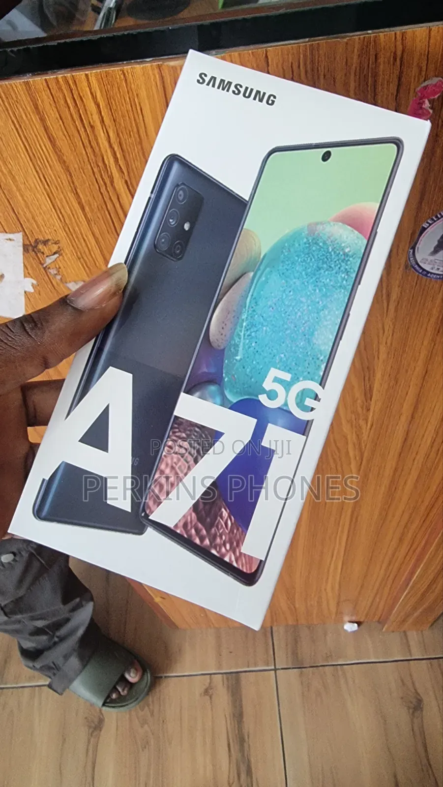 New Samsung Galaxy A71 128 GB Blue
