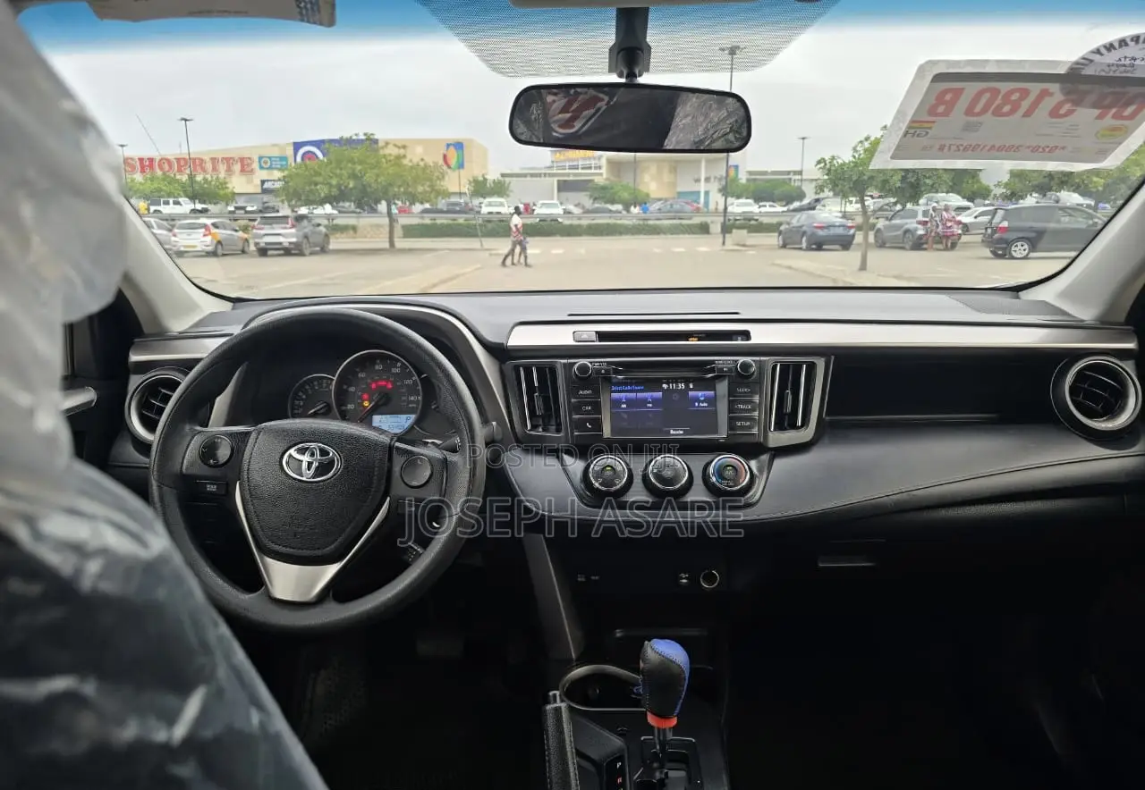 Toyota RAV4 2018 White