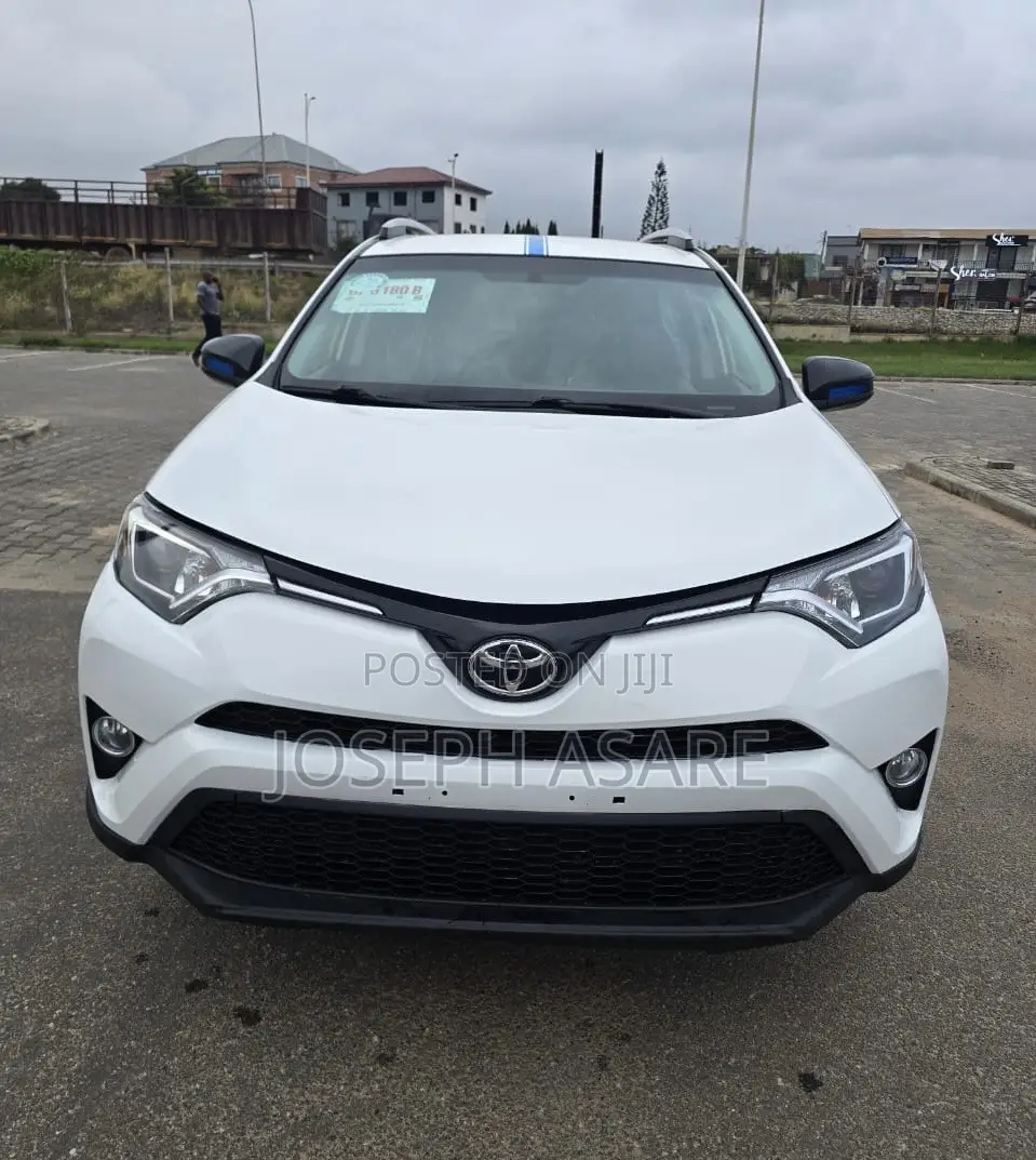 Toyota RAV4 2018 White