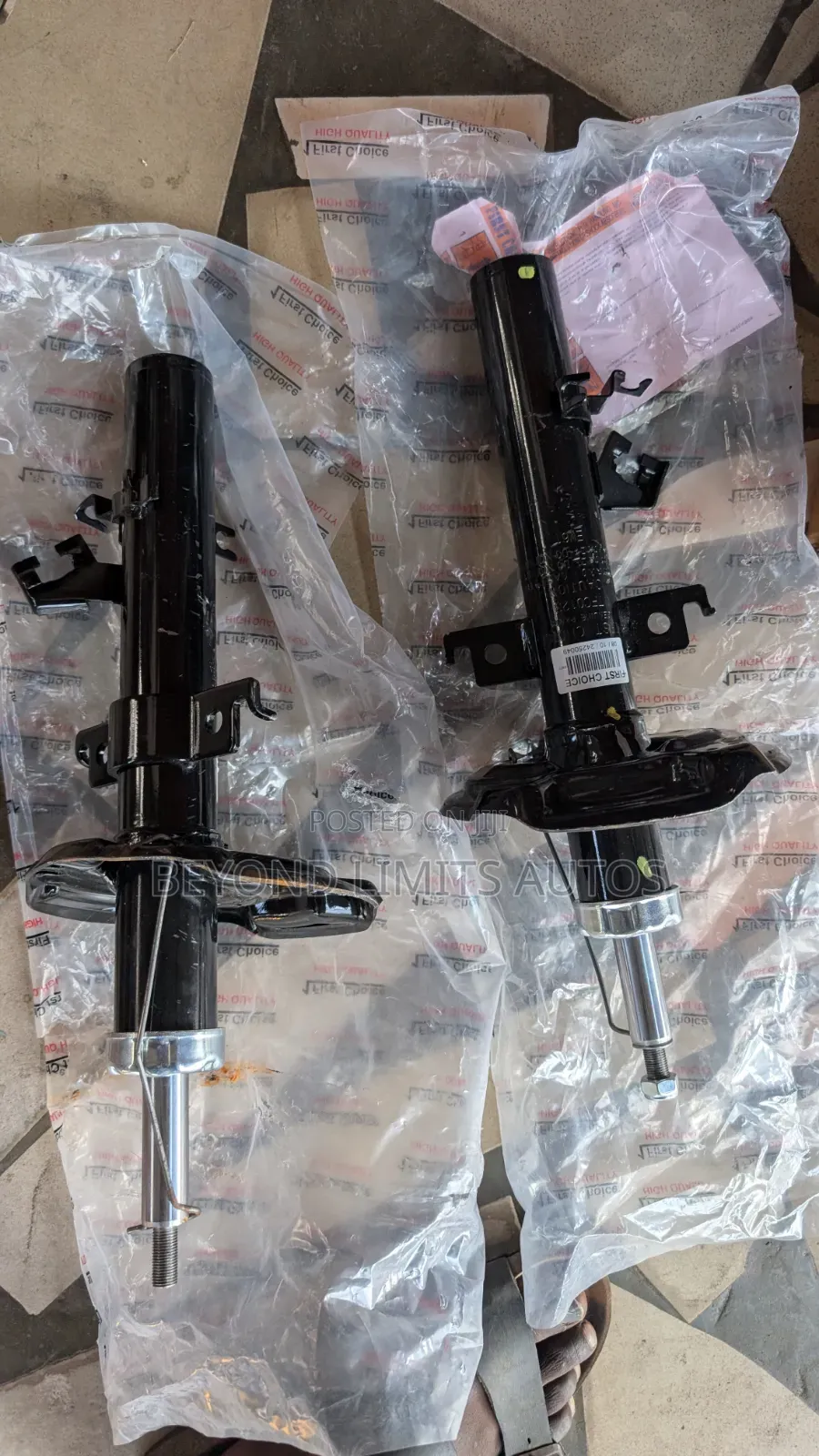 Nissan Rogue 2015,2016,2017,2018,2019,2020 Front Shock Absorber