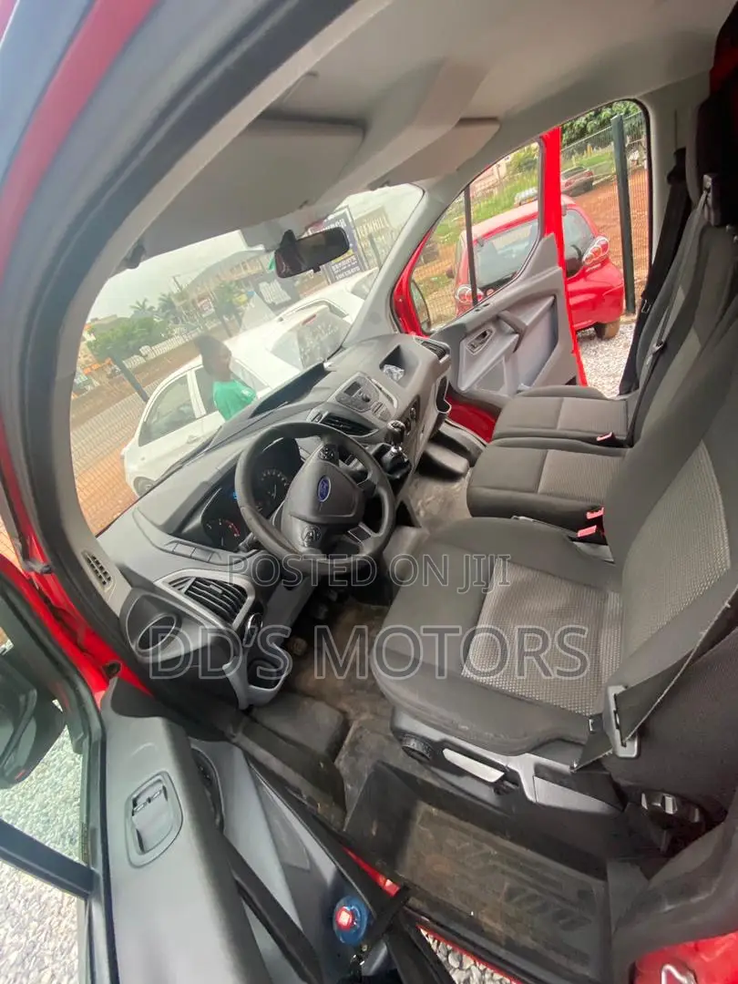 Ford Transit 2016 Red