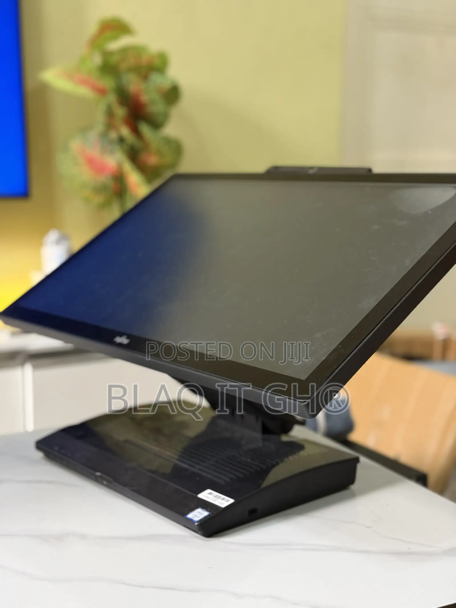Desktop Computer Fujitsu 8GB Intel Core i5 SSD 256GB
