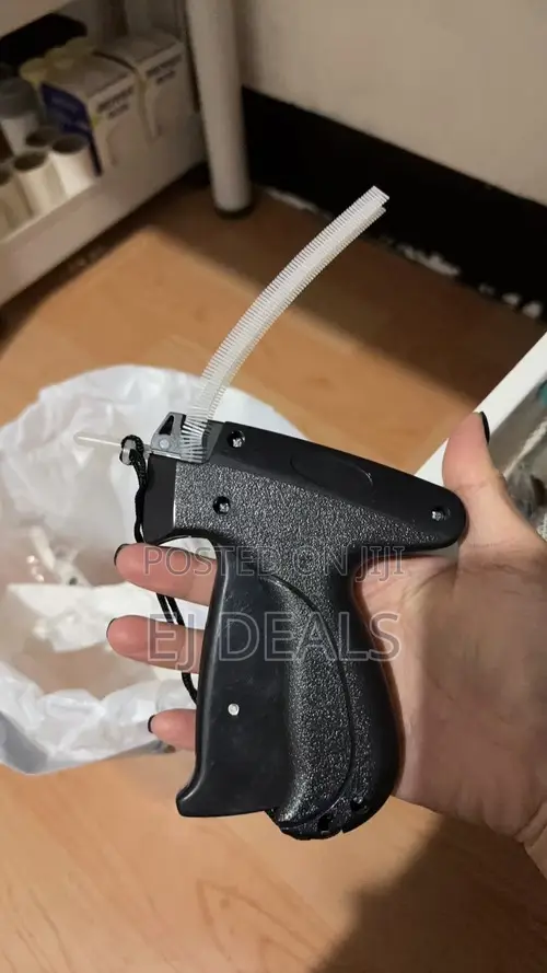 Tagging Gun With Replacement Needle and 1000pcs Tagging Pins