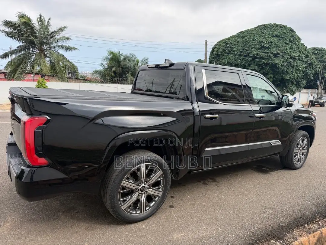 Toyota Tundra Hybrid 2023 Blue