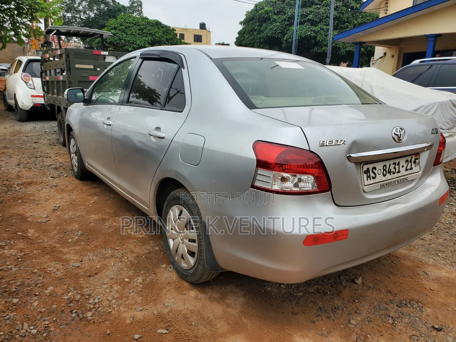 Toyota Belta 2010 Silver