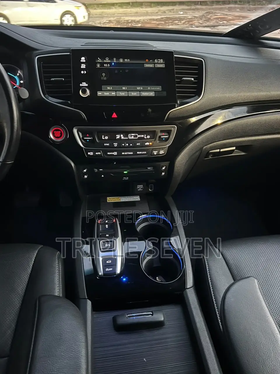 Honda Pilot Touring 8 Passenger AWD 2020 Blue