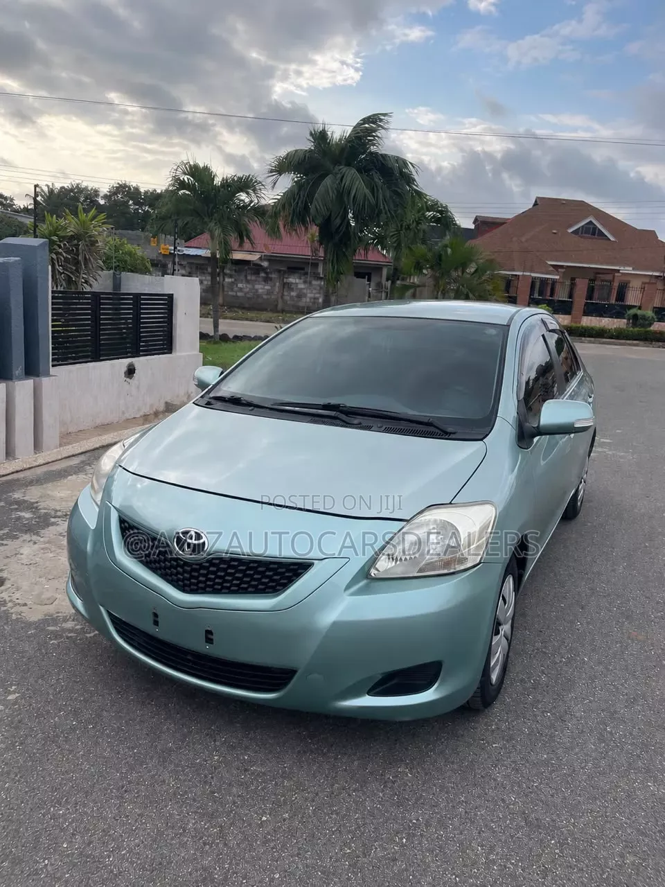Toyota Belta 2010 Green
