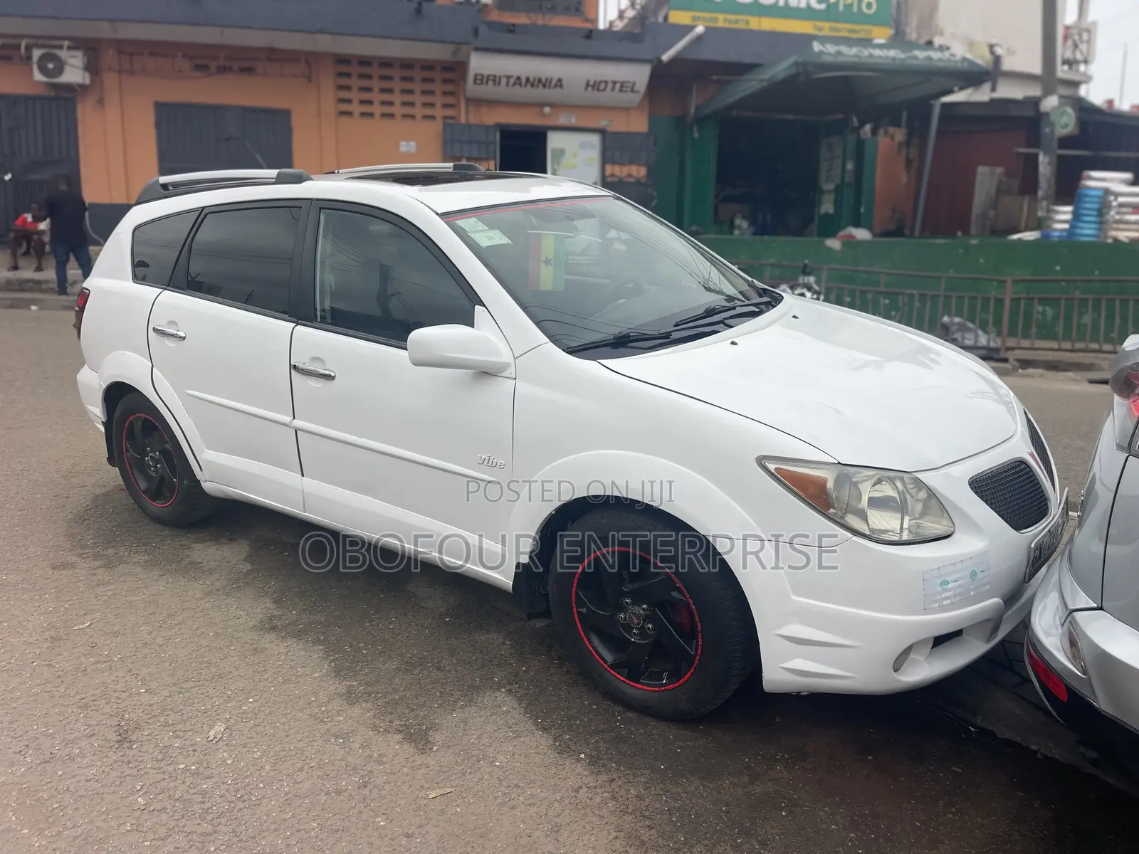 Pontiac Vibe AWD 2006 White