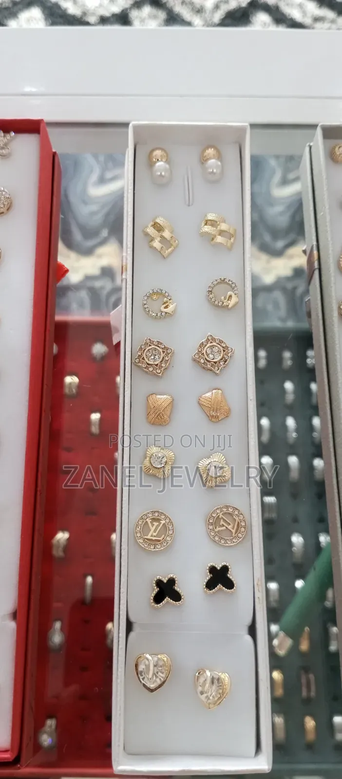 Ladies Stud Earrings
