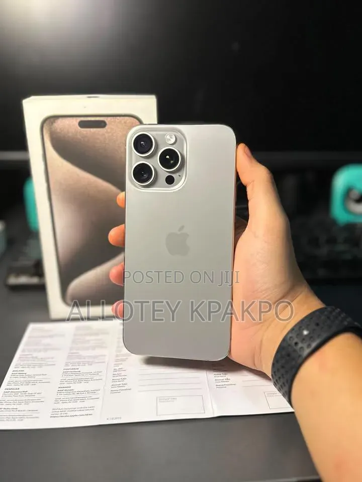 Apple iPhone 15 Pro Max 256 GB Silver