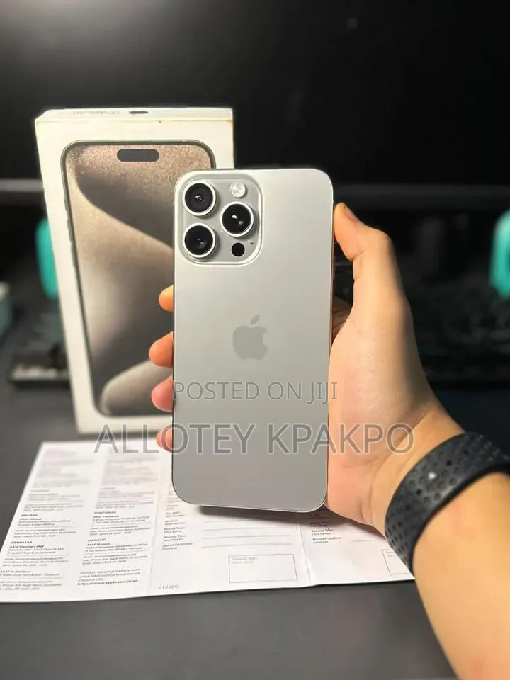 Apple iPhone 15 Pro Max 256 GB Silver