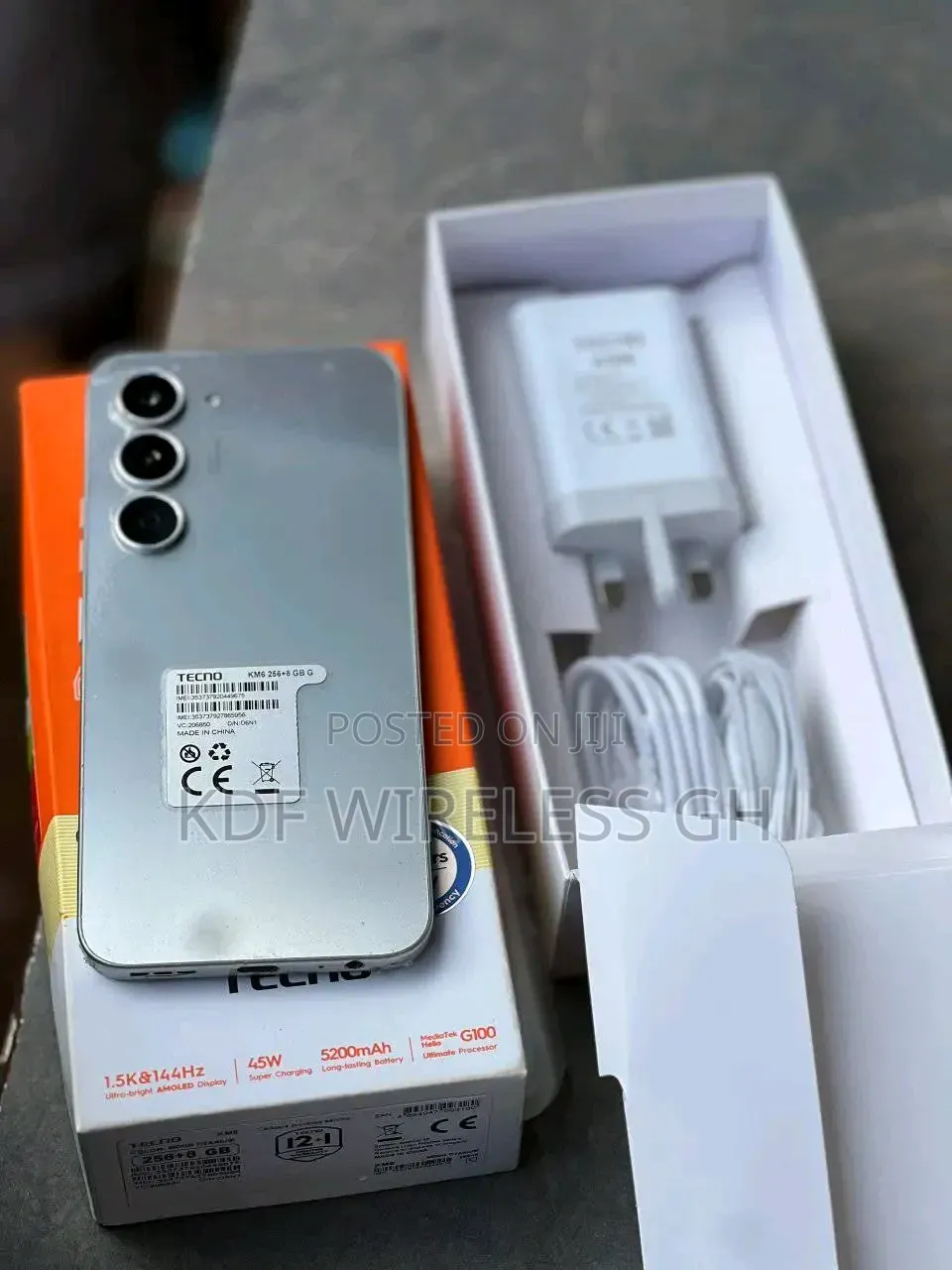 New Tecno Spark 40 Pro 256 GB Silver