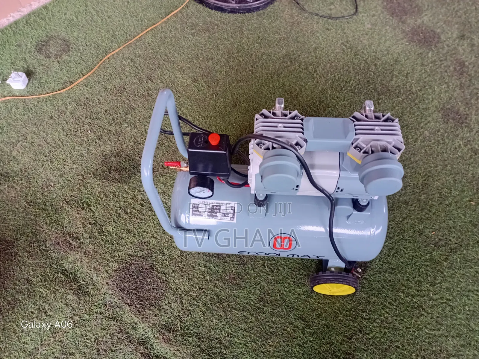 30L Free Air Compressor – Compact Industrial Compressor30L