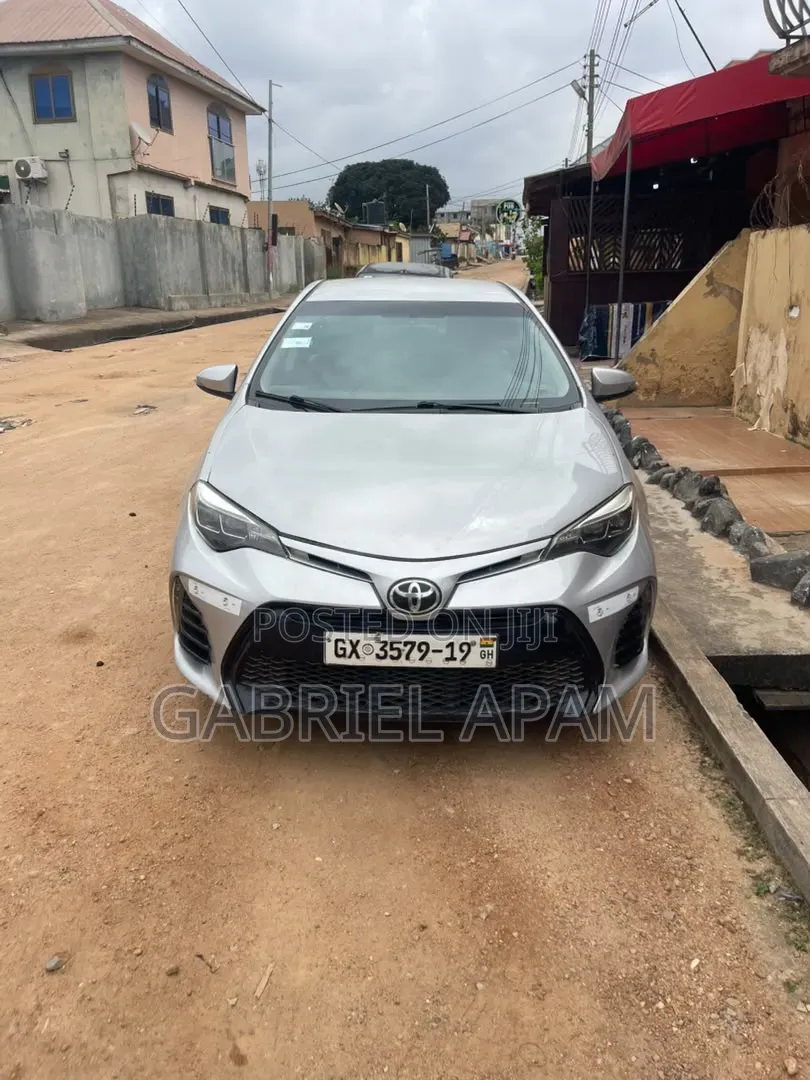 Toyota Corolla 2016 Silver