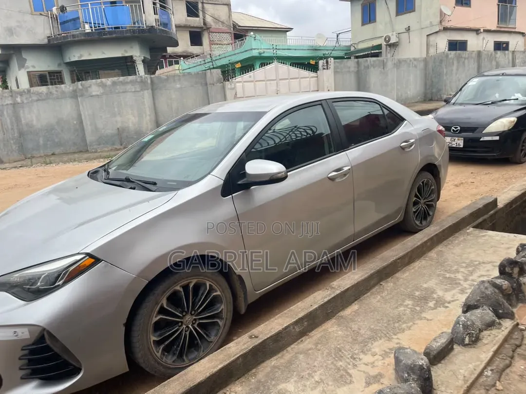 Toyota Corolla 2016 Silver