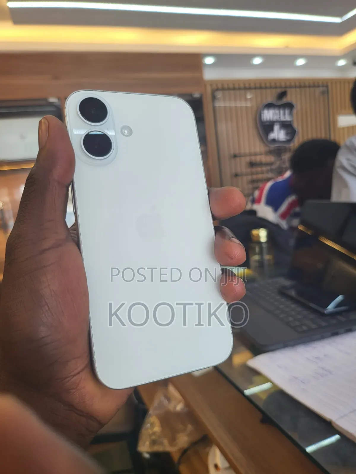 Apple iPhone 16 128 GB White