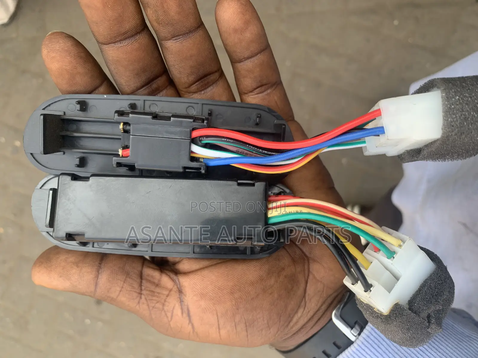 Hyundai H100 Door Switch