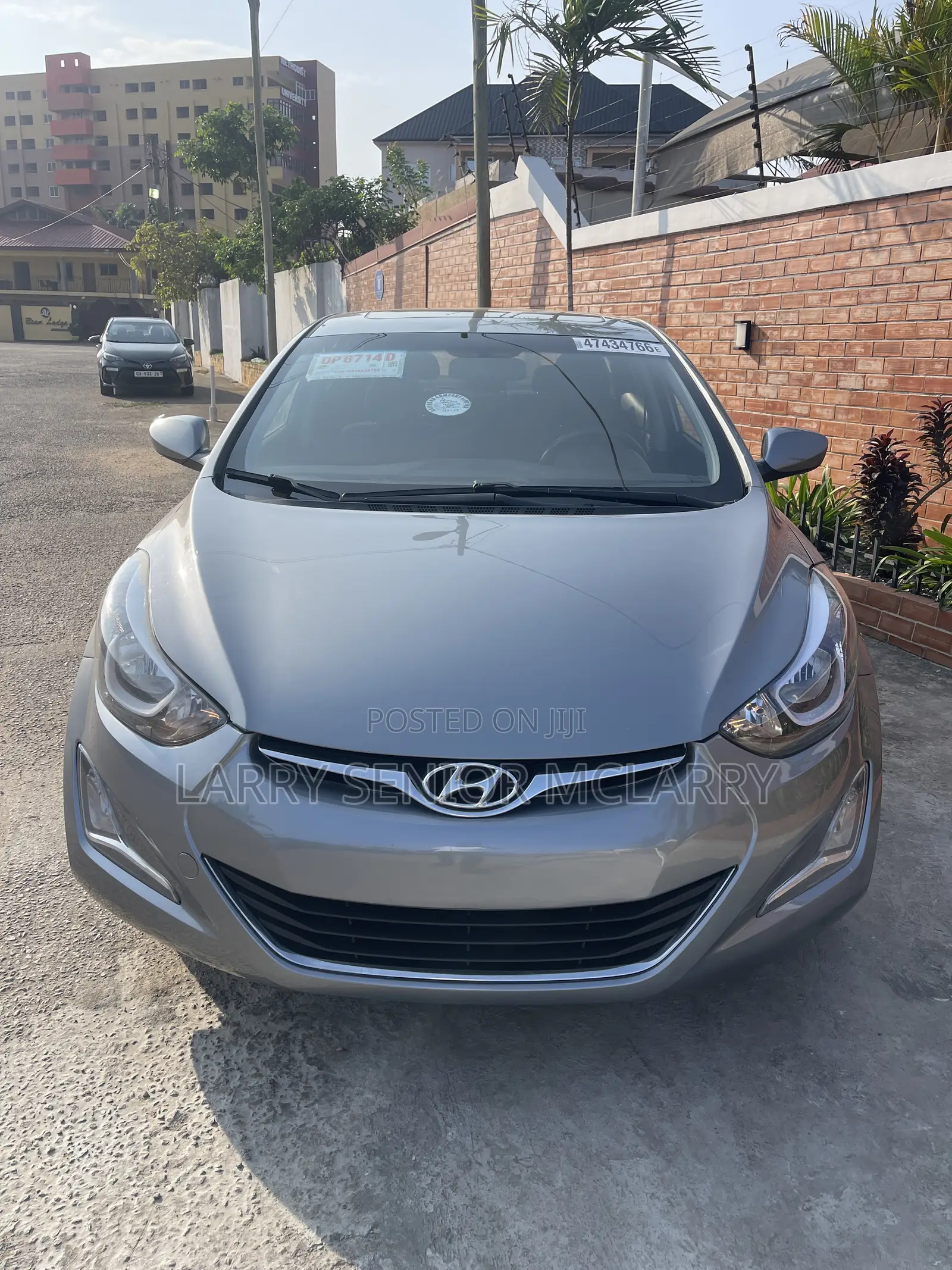 Hyundai Elantra Limited Sedan FWD (1.8L 4cyl 6A) 2016 Gray