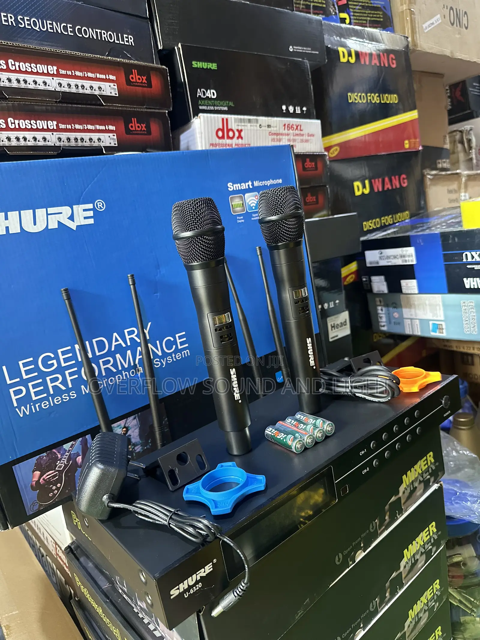Shure U-6320 Dual Wireless Handheld Microphone Bundle