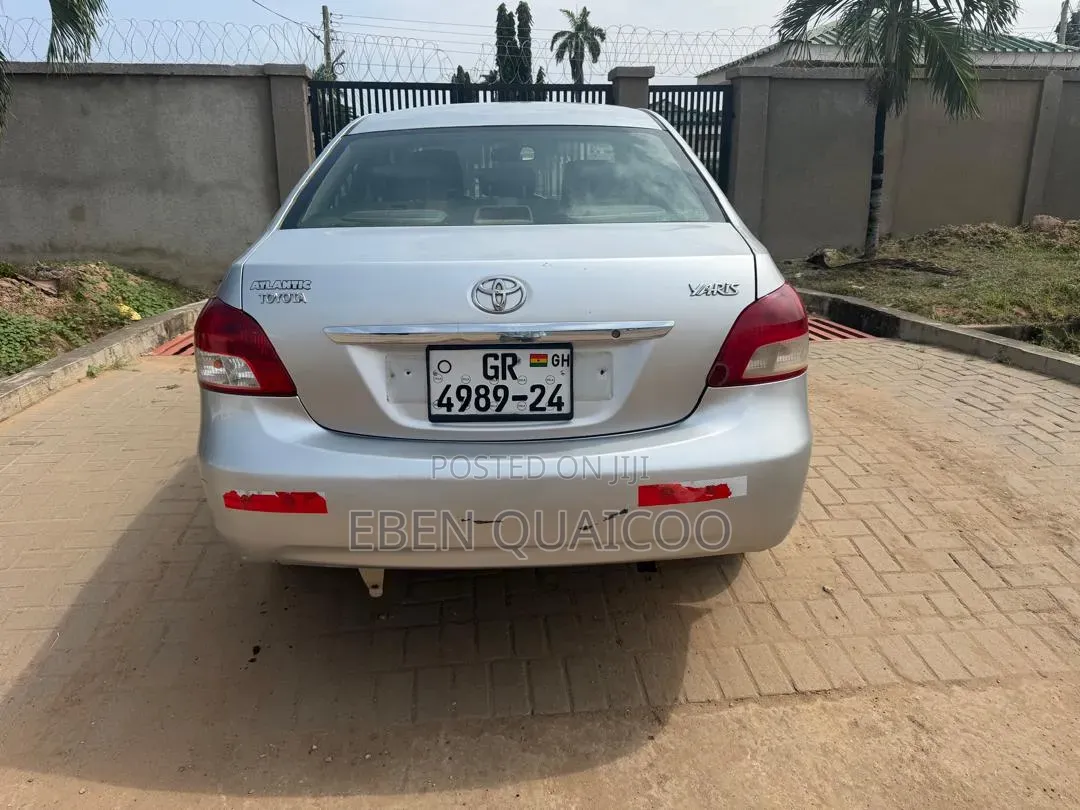 Toyota Yaris 2009 Silver