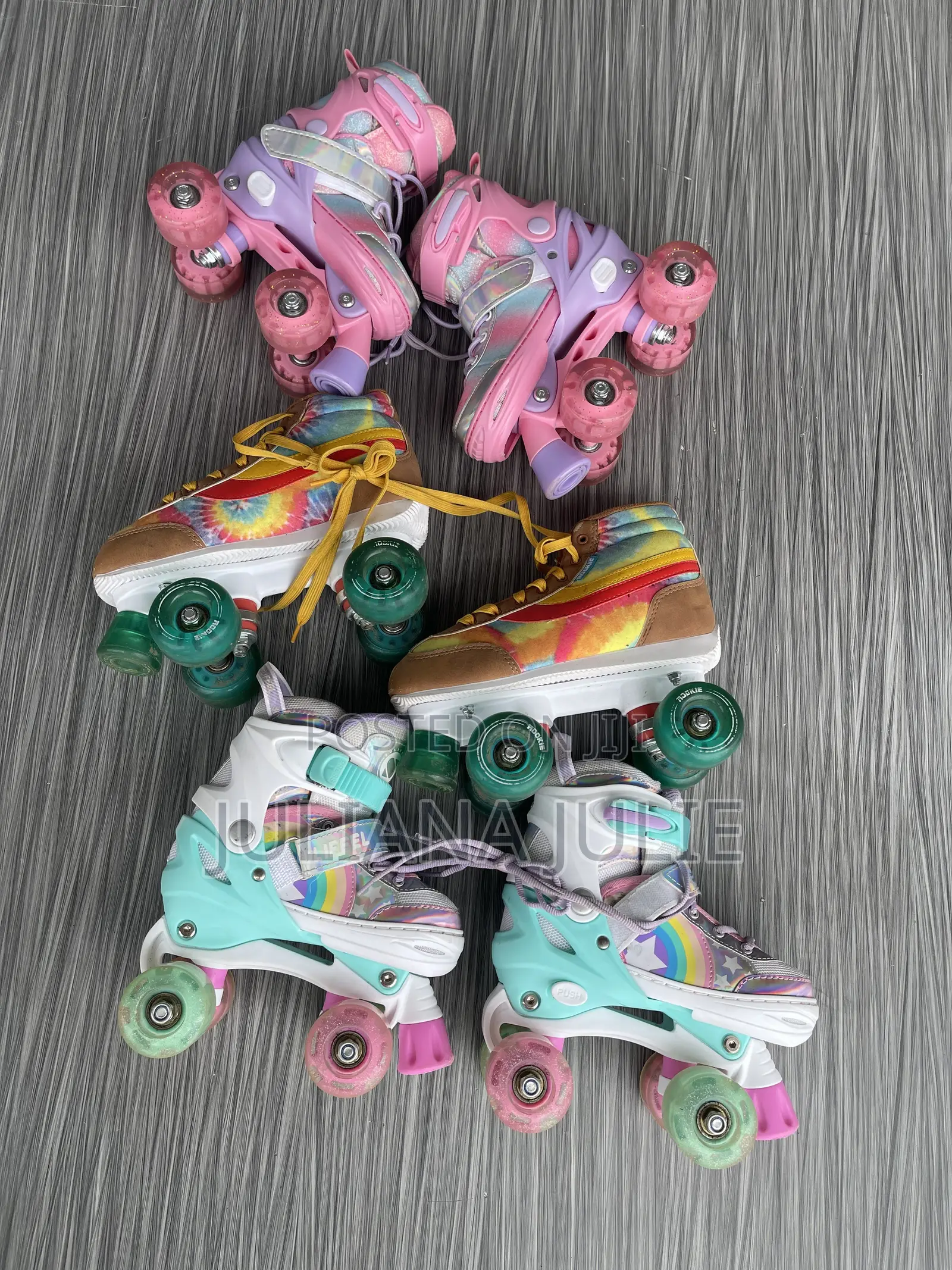 Original Kids Skating Shoes Available at Cool Price