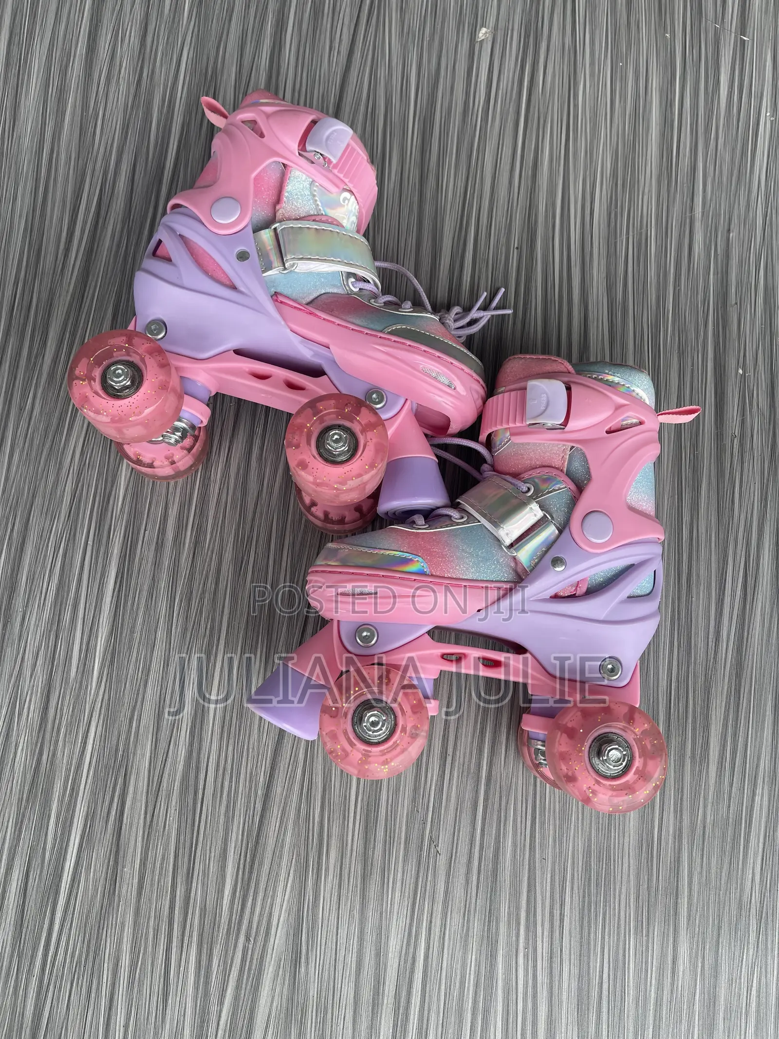 Original Kids Skating Shoes Available at Cool Price