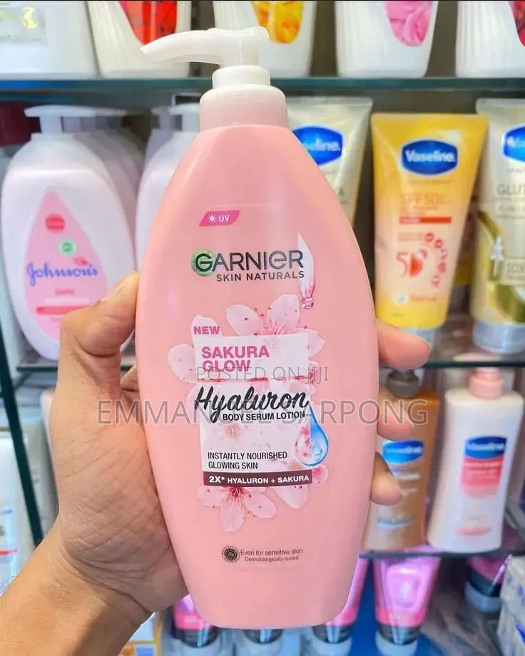 Garnier Sakura Glow Hyaluron Body Serum Lotion