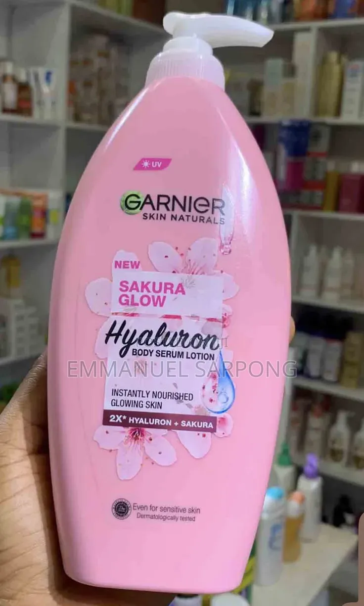 Garnier Sakura Glow Hyaluron Body Serum Lotion