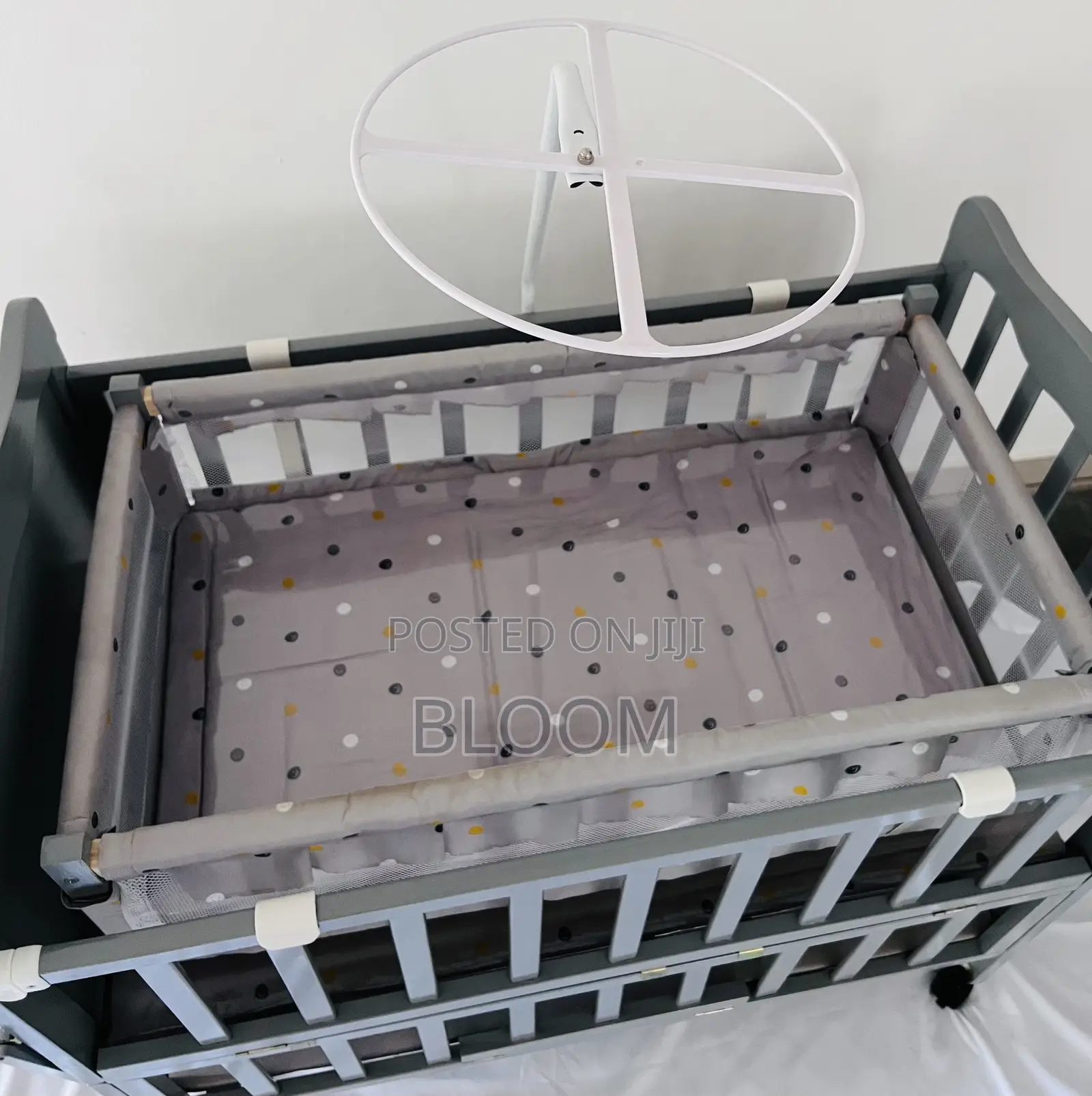 Brand New 2 in 1 Baby Crib