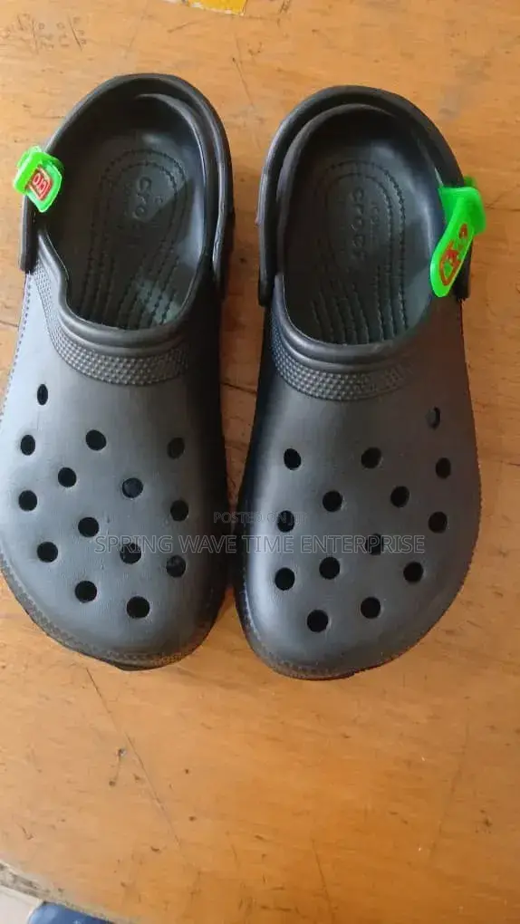 Quality Crocs for Factories and Clinics