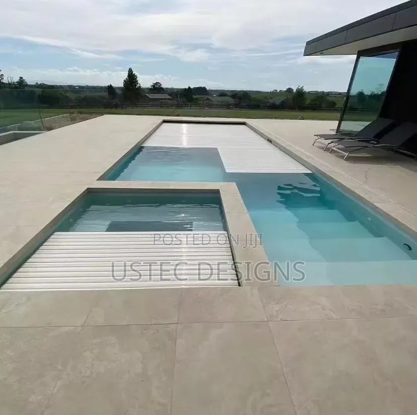 Modern Swimming Pool Fountain Designs