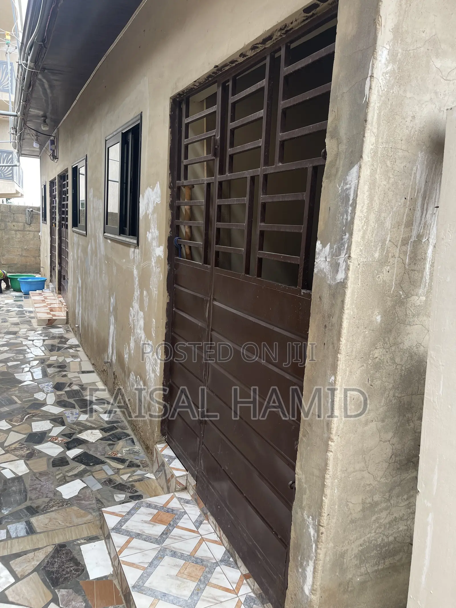 8bdrm Apartment in Fhh Estate, Accra Metropolitan for sale